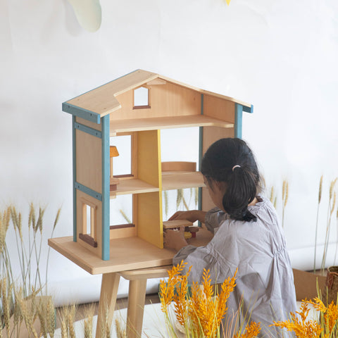 Twirl Around Dollhouse